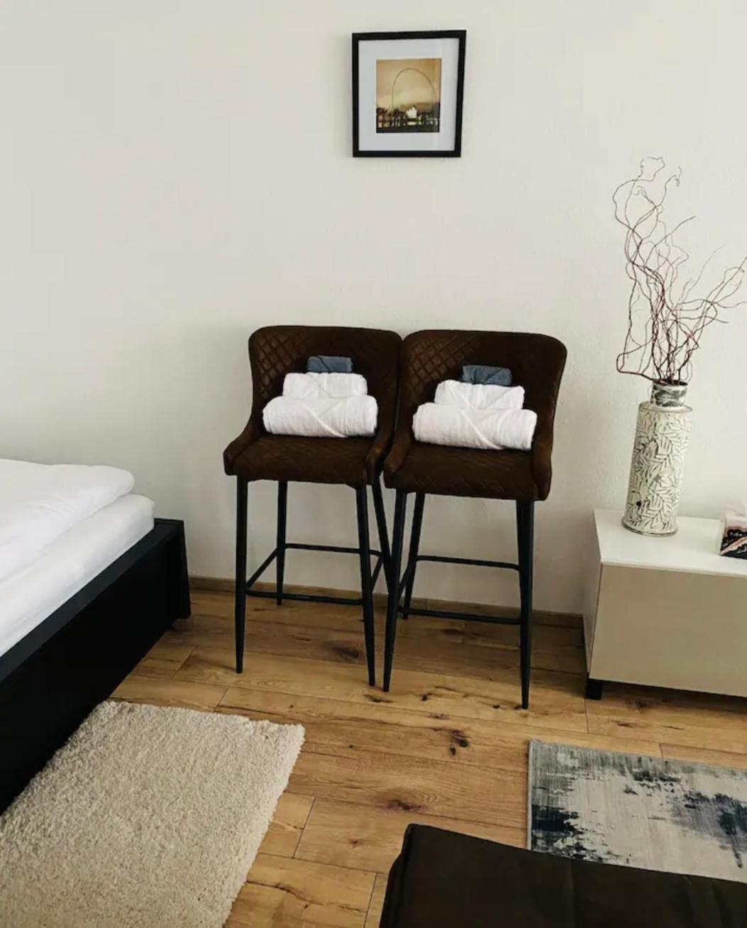 City Flat 8 อินโกลชตัดต์ ภายนอก รูปภาพ