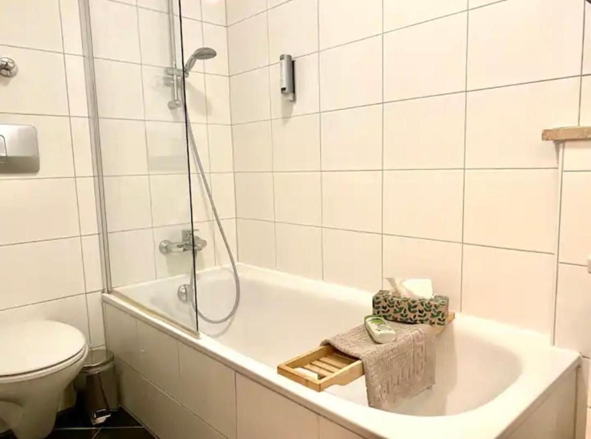 City Flat 8 อินโกลชตัดต์ ภายนอก รูปภาพ